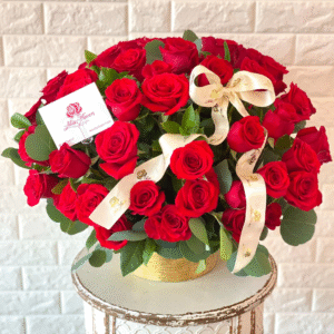Bouquet Classic - A Classic Bouquet consisting of 100 red roses